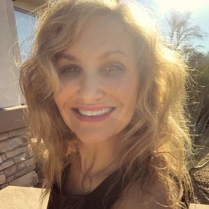 Meet your Posher, Dawn